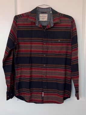Weatherproof Vintage long sleeve flannel serape pattern shirt men’s size S